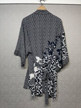 S/M/L A New Day Graphic Floral Belted Kimono Robe Cover-Up